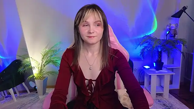 Snapshot of CiriRianonn chatting on October 12, 4:59 am CiriRianonn online show from October 12, 4:59 am