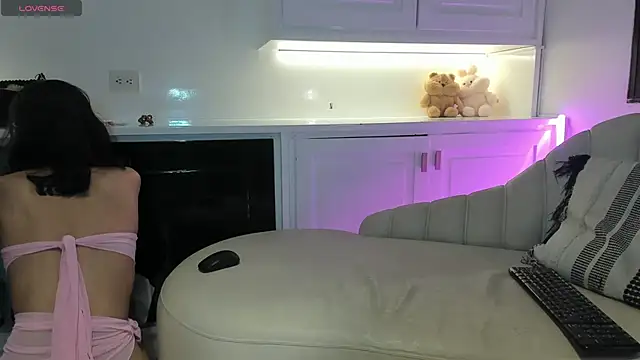 Snapshot of Cameron_cutee chatting on September 29, 11:37 am Cameron cutee online show from September 29, 11:37 am