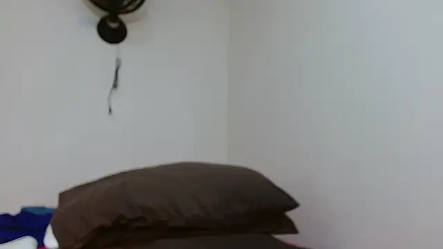 EvaMills1 online show from December 20, 8:24 pm