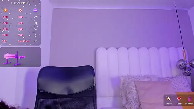 atenea roberts online show from October 13, 8:11 pm