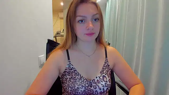 realfairy online show from October 4, 8:57 pm