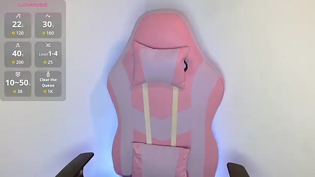 yulissa18 online show from March 7, 6:15 pm