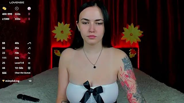 Snapshot of Witch_Lady chatting on October 26, 7:26 am Witch Lady online show from October 26, 7:26 am