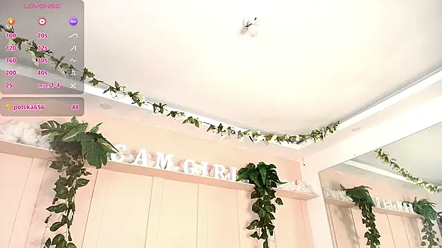 flavia cruz online show from October 9, 8:13 pm