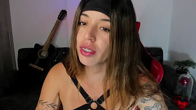 Snapshot of zoee_jackson chatting on October 1, 4:50 am zoee jackson online show from October 1, 4:50 am