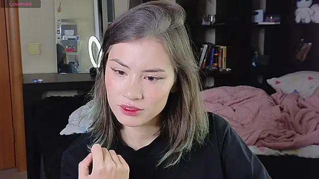 alicekiit online show from October 4, 5:02 am