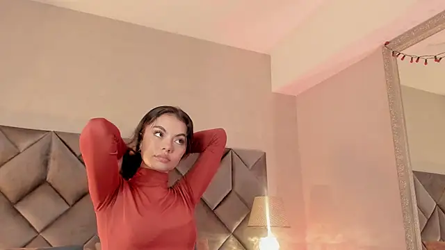 Luisa0110 online show from July 24, 4:16 pm