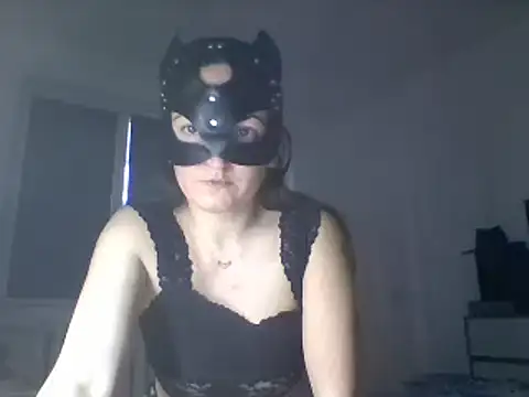 MaxWellas6 online show from December 18, 1:38 pm