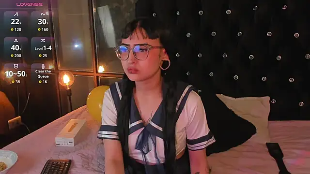 Cintya Kros online show from September 29, 7:30 pm