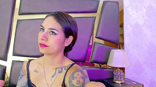 NicoleEsposito online show from October 25, 1:41 pm