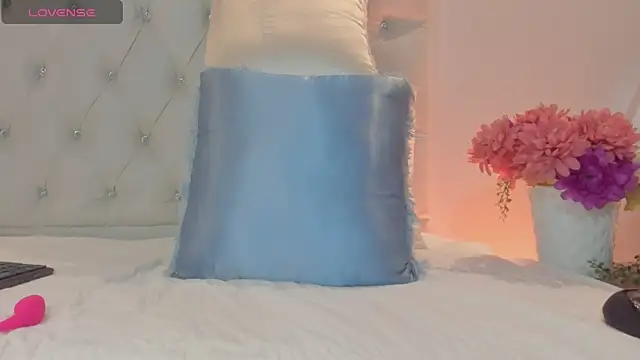 brithany rousee online show from October 29, 4:42 pm