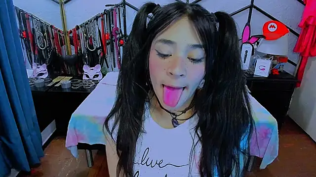 Snapshot of AlanaLuck chatting on September 26, 9:12 pm AlanaLuck online show from September 26, 9:12 pm