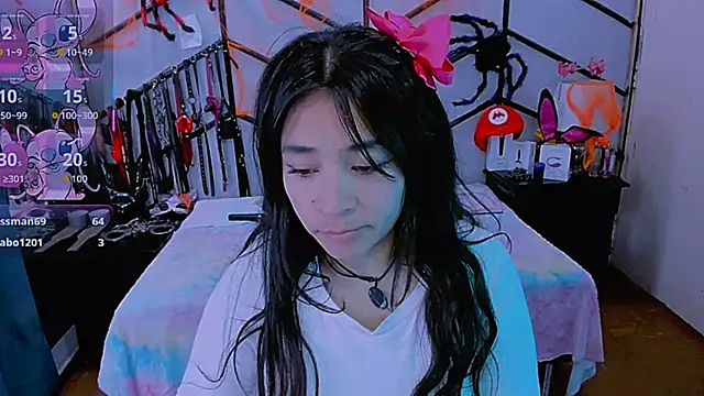 Snapshot of AlanaLuck chatting on October 30, 8:54 pm AlanaLuck online show from October 30, 8:54 pm