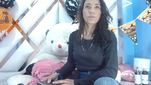 angelina ny online show from October 28, 2:01 pm