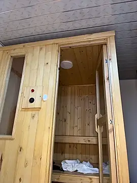 Barbielatinas online show from December 14, 6:30 am