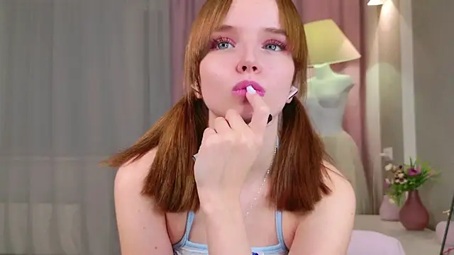 b4by LoL1 online show from October 1, 2:00 pm