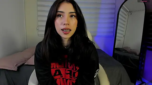 Catyloves online show from November 26, 10:00 pm