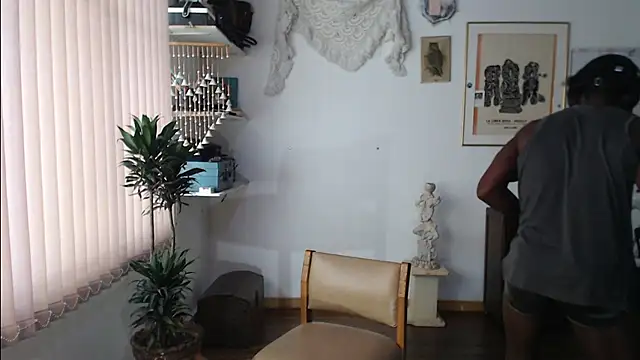 Siriss boyrag online show from October 18, 9:27 pm