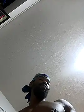 Siriss boyrag online show from March 10, 1:37 pm