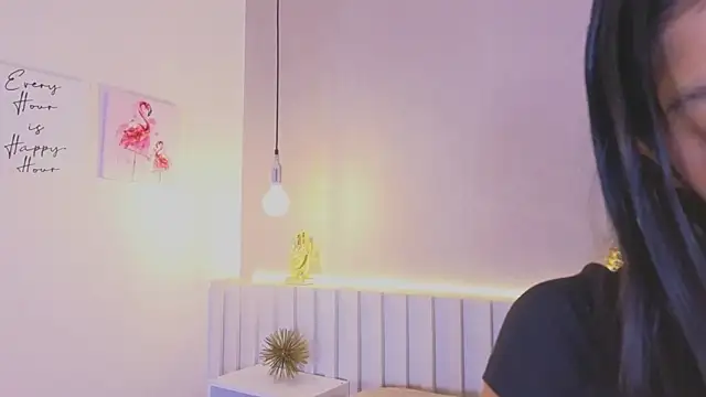 Snapshot of Aida_moreno chatting on October 24, 12:01 pm Aida moreno online show from October 24, 12:01 pm