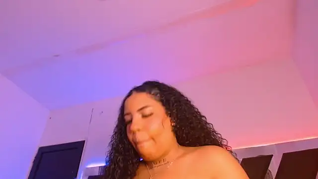 MelannyTylor online show from November 25, 5:42 am