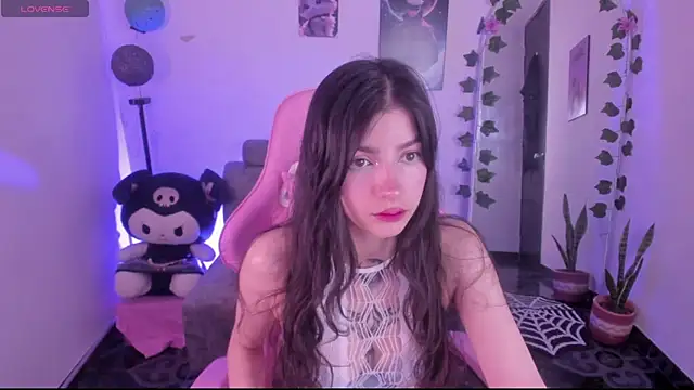 Snapshot of cami_mila9 chatting on October 6, 10:58 pm cami mila9 online show from October 6, 10:58 pm