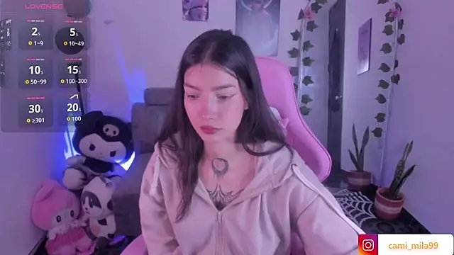 Snapshot of cami_mila9 chatting on October 25, 11:00 pm cami mila9 online show from October 25, 11:00 pm