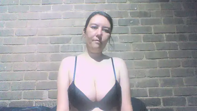 EksJouneMwah online show from November 28, 7:11 am