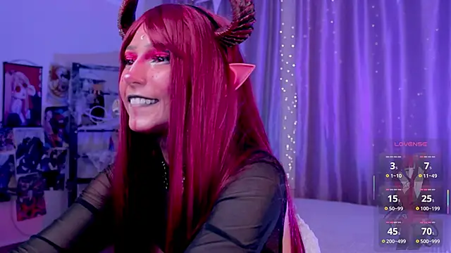 Snapshot of Carolina_Leep chatting on October 30, 1:56 pm Carolina Leep online show from October 30, 1:56 pm