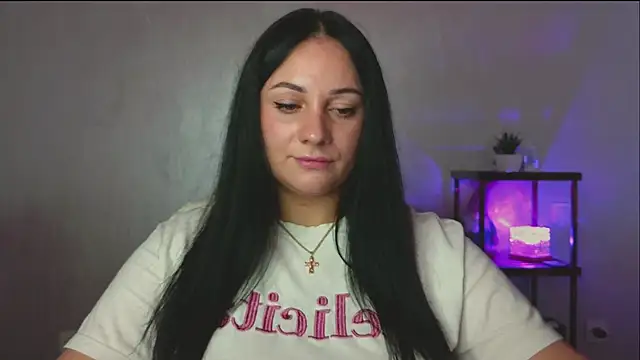 Emelyblum online show from September 8, 9:58 pm