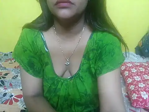 Snapshot of Sexyranibhabhi chatting on October 19, 3:08 am Sexyranibhabhi online show from October 19, 3:08 am