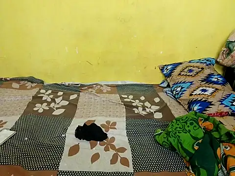 Snapshot of Sexyranibhabhi chatting on October 29, 3:33 am Sexyranibhabhi online show from October 29, 3:33 am