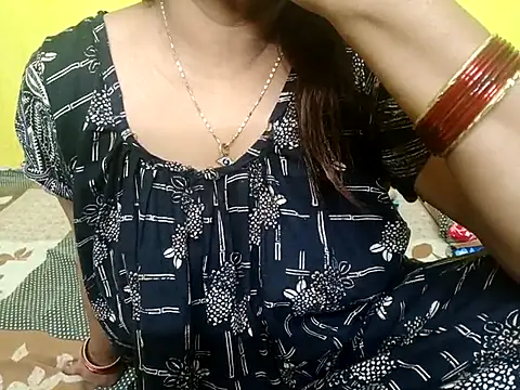 Snapshot of Sexyranibhabhi chatting on October 24, 2:51 am Sexyranibhabhi online show from October 24, 2:51 am