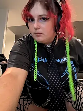 Snapshot of LadyRochester chatting on October 2, 12:04 am LadyRochester online show from October 2, 12:04 am