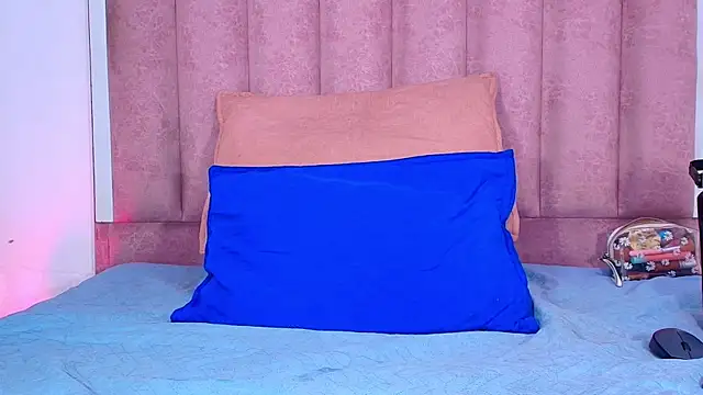 Snapshot of anisha_x chatting on September 27, 8:05 pm anisha x online show from September 27, 8:05 pm