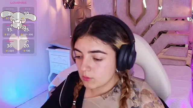 meraki fraise online show from October 6, 9:19 pm