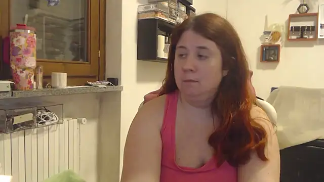 Snapshot of valerysexy chatting on September 28, 10:15 pm valerysexy online show from September 28, 10:15 pm