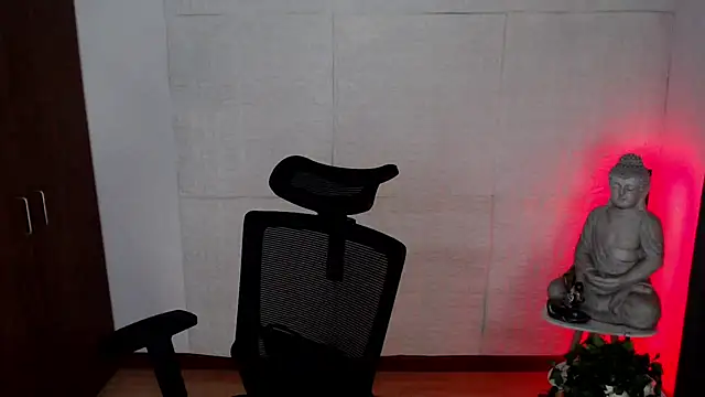 GODDESS EVANS online show from March 19, 11:42 pm