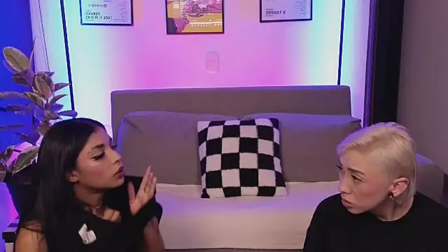 jane hart  online show from November 26, 12:00 am