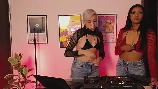 jane hart  online show from March 22, 12:49 am