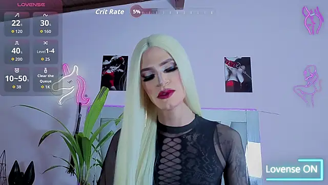 Snapshot of money_Ts_ chatting on October 8, 11:20 pm money Ts online show from October 8, 11:20 pm