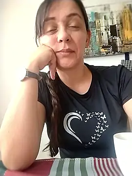 natalie cowens online show from December 22, 9:07 pm