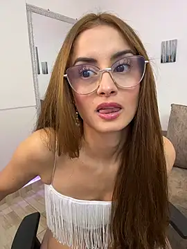 MiaaLoren online show from December 3, 5:48 pm