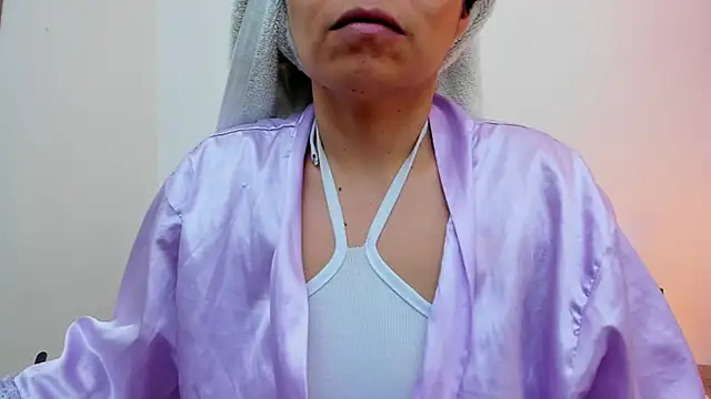 Snapshot of Sofia_Walke1 chatting on October 18, 12:03 am Sofia Walke1 online show from October 18, 12:03 am