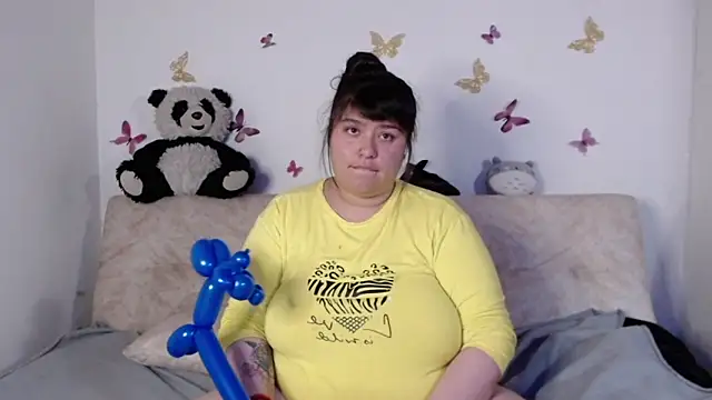 LennaTurnerr online show from September 18, 7:56 pm