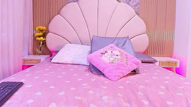 nata luna online show from April 9, 7:19 pm