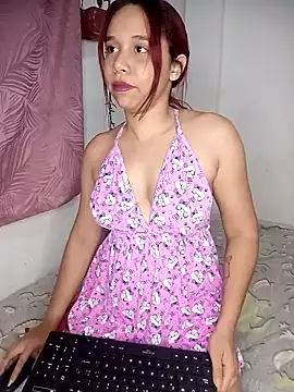 emma-19- online show from February 25, 4:33 am