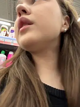 Peachy Dream online show from December 21, 6:56 pm