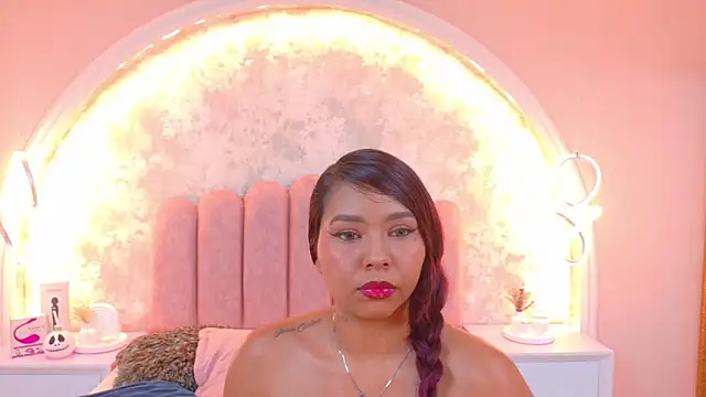 BellahColucci online show from October 29, 8:33 pm