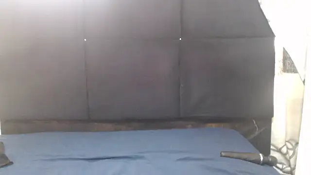 xcumgoddes25 online show from October 9, 7:56 am